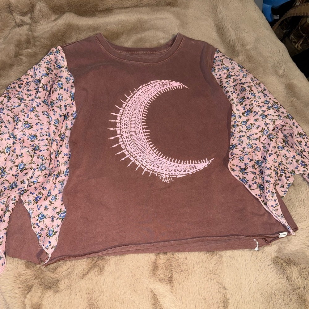 O'Neill Brown Top with Custom Floral Pink Accent flounce sleeves - Picture 1 of 5